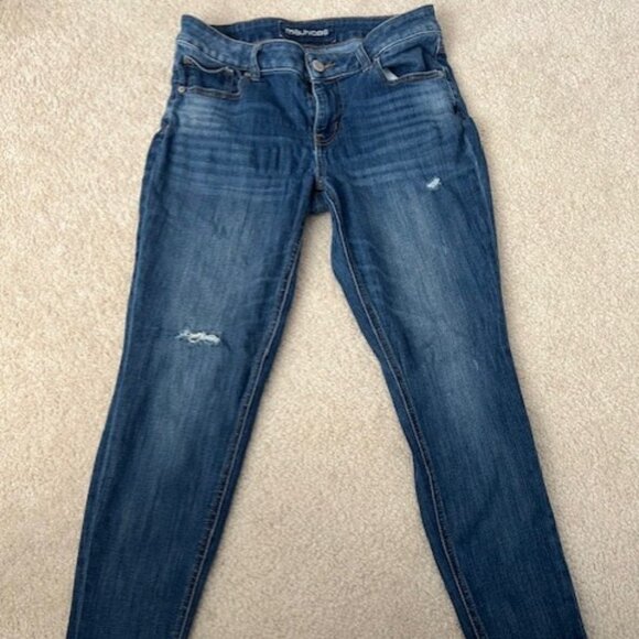 Maurices Size 10 Reg Skinny Jeans - Picture 1 of 2